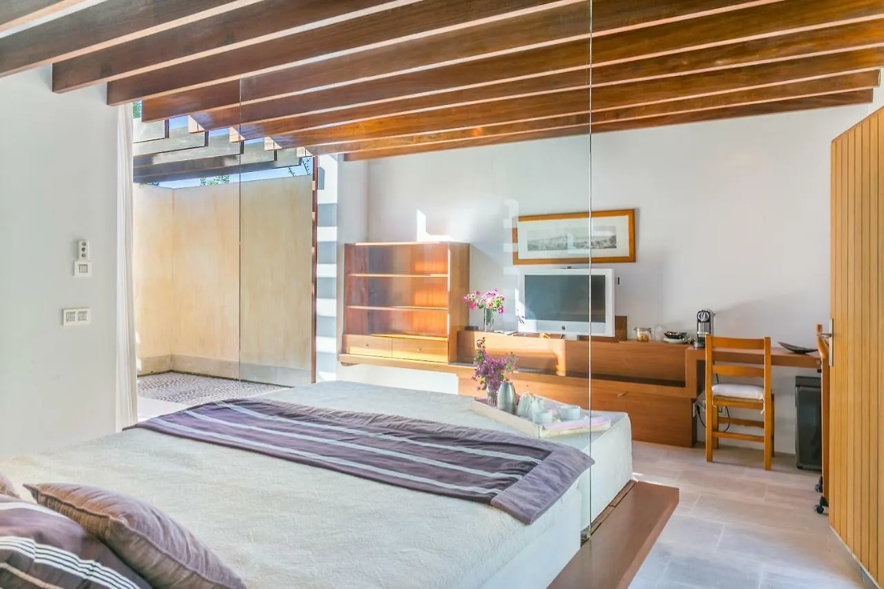 Historic House In Mallorca Up To 12 Guests Andratx  Villa