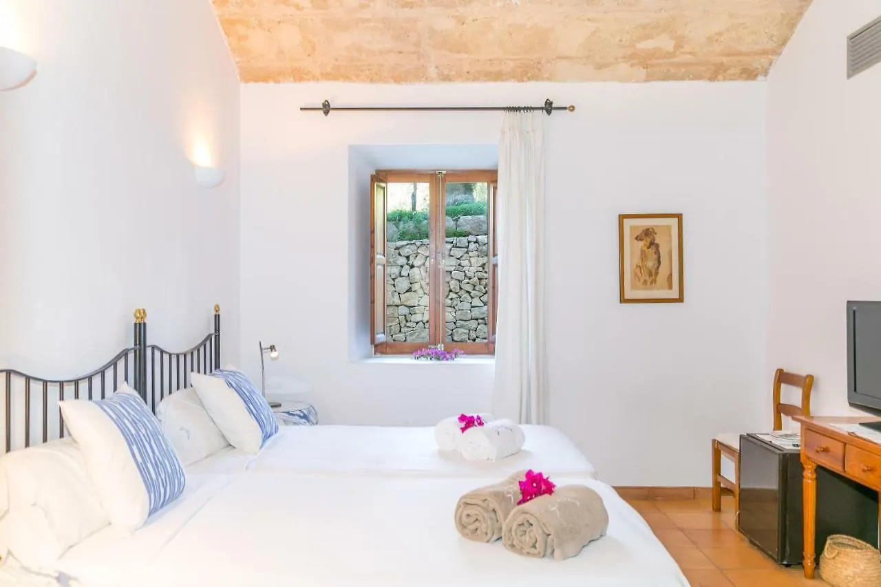 Historic House In Mallorca Up To 12 Guests Andratx  España